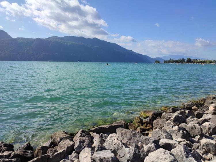 Le Lamartine, Vue Magnifique Face Au Lac Du Bourget Aix-les-Bains Exteriér fotografie